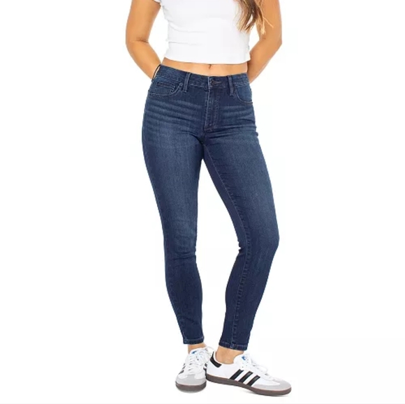 Celebrity Pink "Meadow" Dark Rinse Honeymood Stretch' Skinny Jeans Sz 11/30 Hot! - Picture 1 of 6